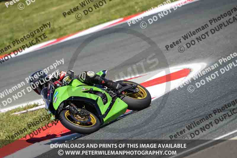 cadwell no limits trackday;cadwell park;cadwell park photographs;cadwell trackday photographs;enduro digital images;event digital images;eventdigitalimages;navarra;no limits trackdays;peter wileman photography;racing digital images;trackday digital images;trackday photos